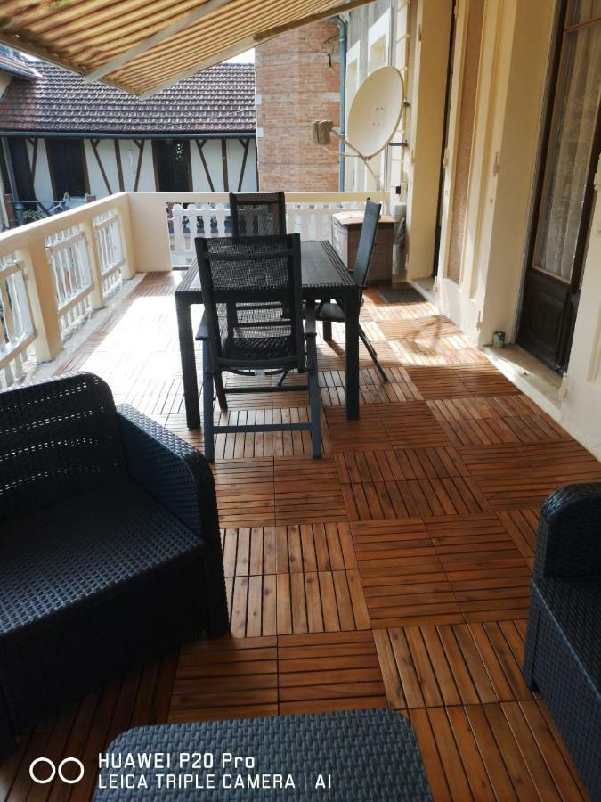 La Garde Chambres D'Hotes Charancieu Esterno foto